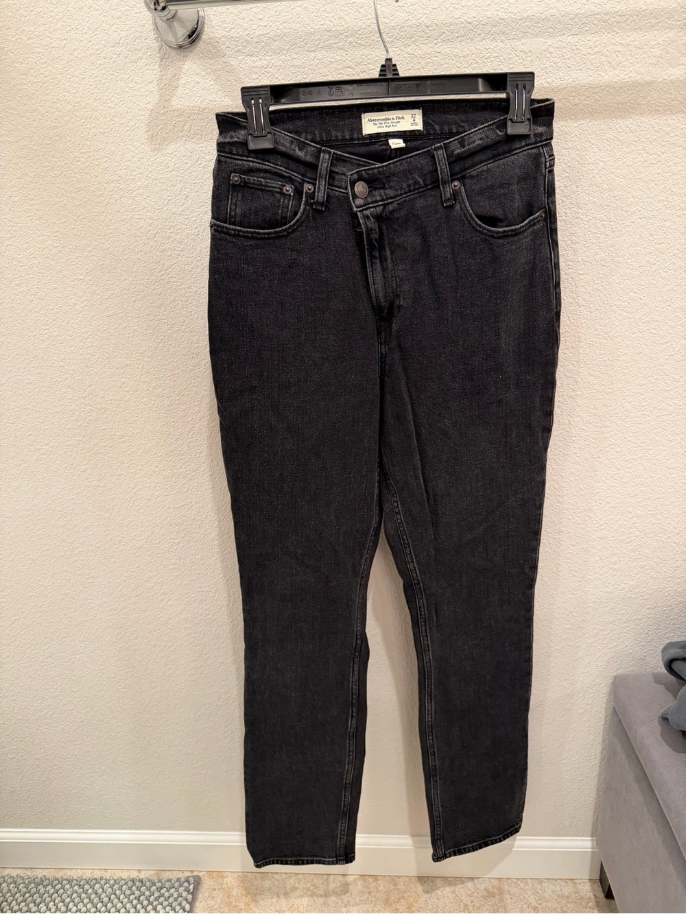 Abercrombie and Fitch the 90s Slim straight ultra high rise curve denim